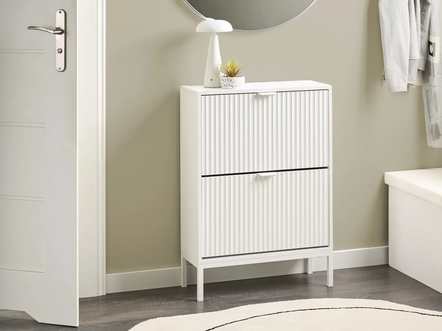 Witte schoenenkast